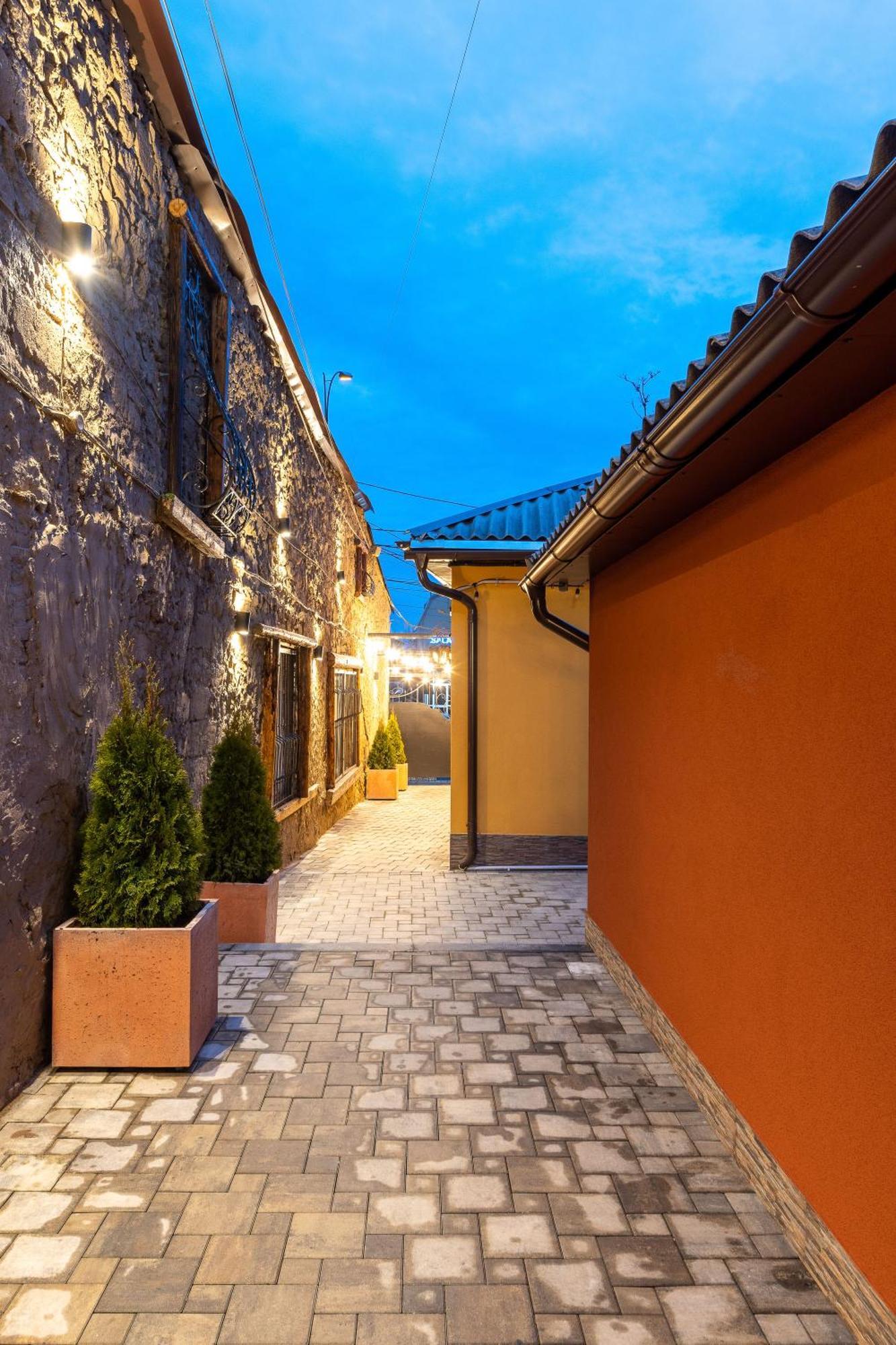 Center Old City Vaikor Chişinău Eksteriør billede